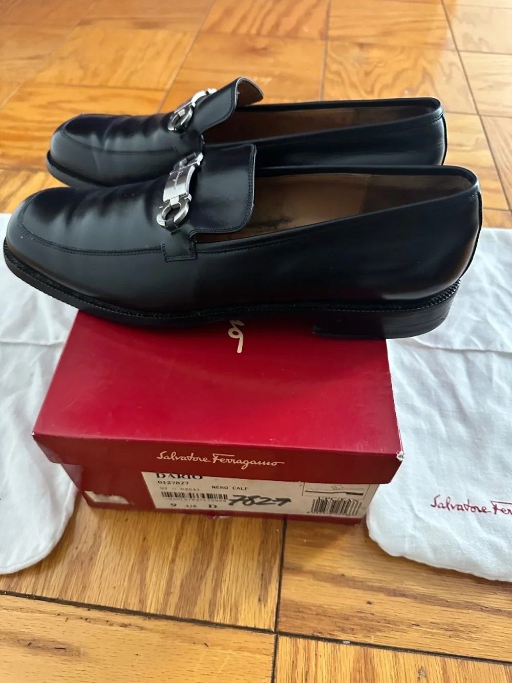 Salvatore Ferragamo Benford Mens Black Leather Slip On Loafers